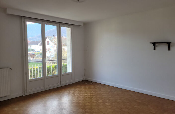 FAVERGES. APPARTEMENT 4PIECES AVEC CAVE — photo 2
