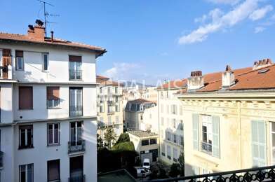 Appartement 2 pièces 926 €