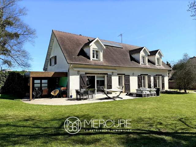 MAISON de 235 m² sur JARDIN de 1.644 m² — photo du bien