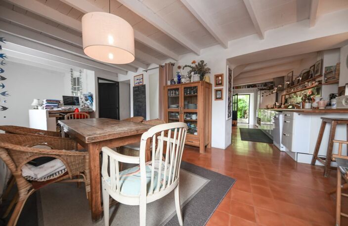 Maison de village en pierre avec jardin et piscine — photo 5