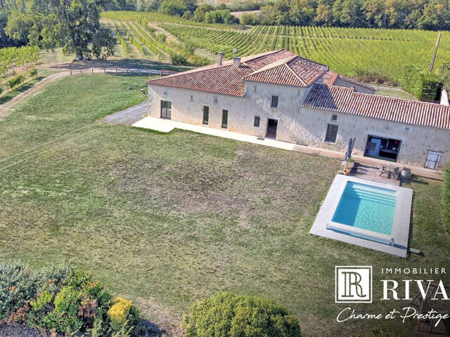 BATISSE EN PIERRE RENOVEE - 205 M2 - TERRAIN DE 3500M2 (OU P — photo du bien