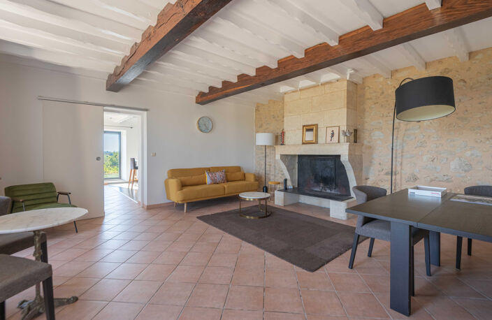 BATISSE EN PIERRE RENOVEE - 205 M2 - TERRAIN DE 3500M2 (OU P — photo 5