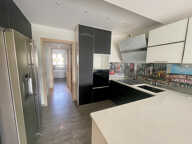 JUAN LES PINS, LE CENTER BAY, BEAU 3 PIECES VUE MER — photo 3