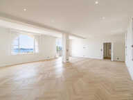 190M2 VUE MER appartement entièrement rénové de luxr à Beaul — photo 2
