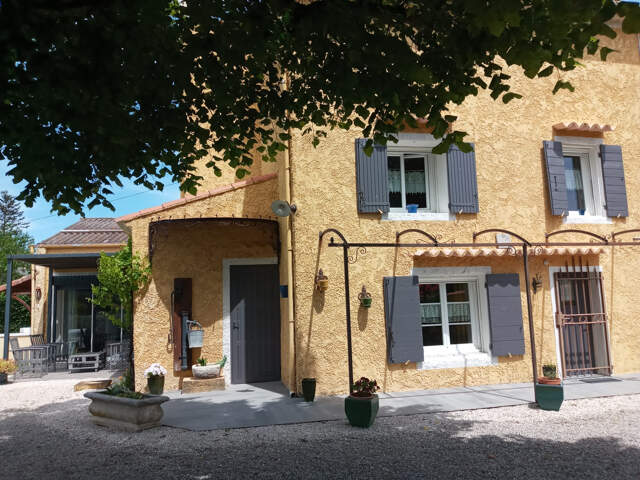 MAISON DE CHARME 180 M2 8 PIECES — photo du bien