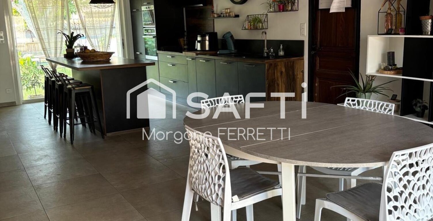 MAISON 260 M² AVEC PISCINE GARAGE ET DÉPENDANCES — photo 1