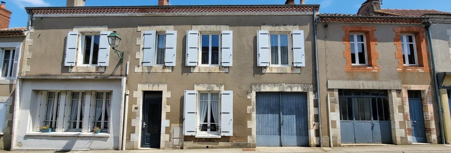 Maison 5 Pièces 155 m² à vendre à Lathus-Saint-Rémy (86390)