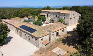 Maison 11 Pièces 380 m² à vendre à Goudargues (30630)