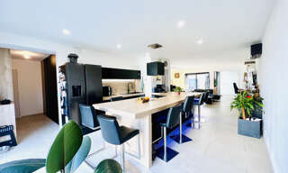Maison 10 Pièces 294 m² à vendre à Gignac (34150)