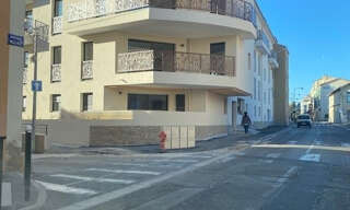 Garage  15 m² à louer à Hyères (83400)