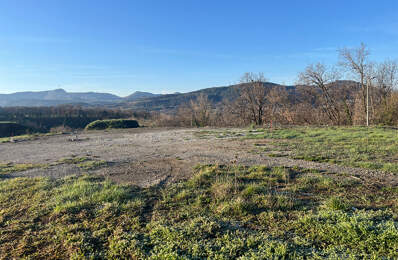 Terrain plat viabilisé 586 m² — photo du bien