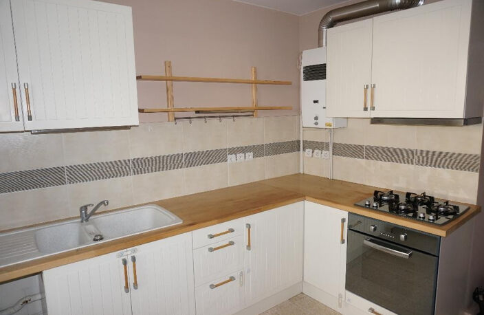 Est de  Nîmes dans copropriété sécurisée P3/P4 en très bon é — photo 3