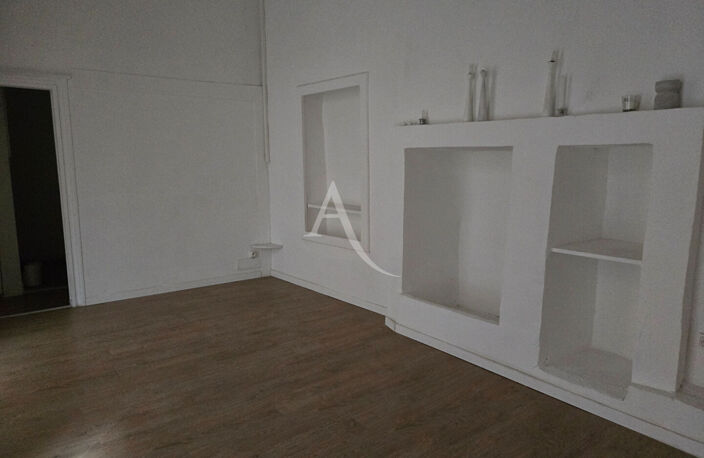 Local professionnel — photo 2