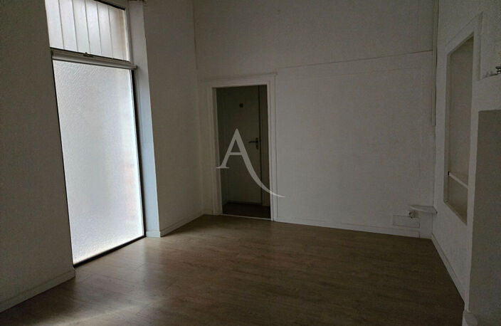 Local professionnel — photo 4