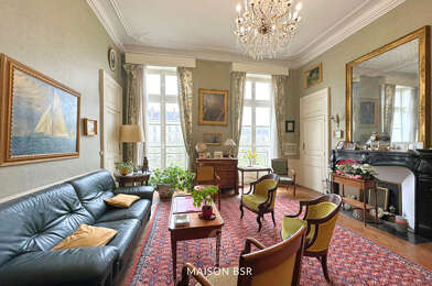 Appartement 10 pièces 731700 €