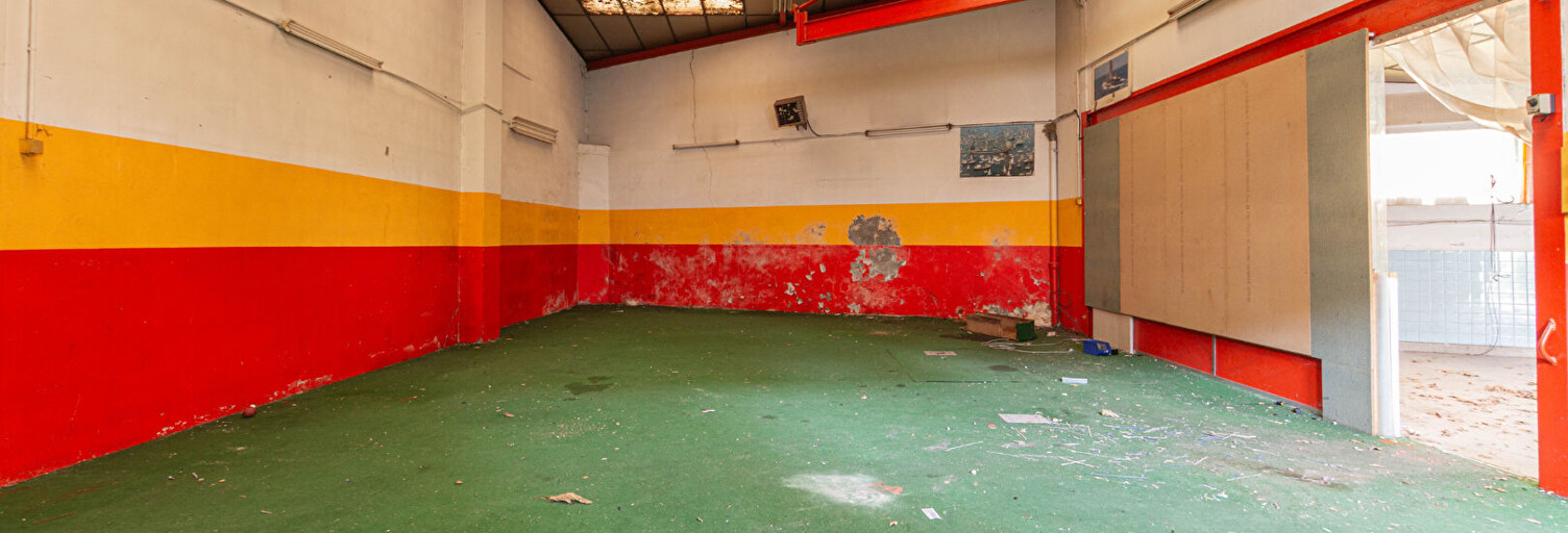 Local industriel  173 m² à vendre à Villeurbanne (69100)