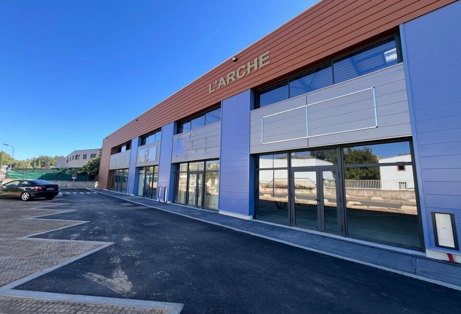 LOCAL COMMERCIAL à LOUER — photo 1
