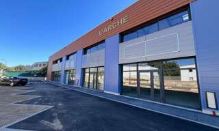 Commerce  435 m² à louer à Roquevaire (13360)