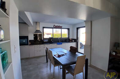 Maison 5 pièces 1175 €