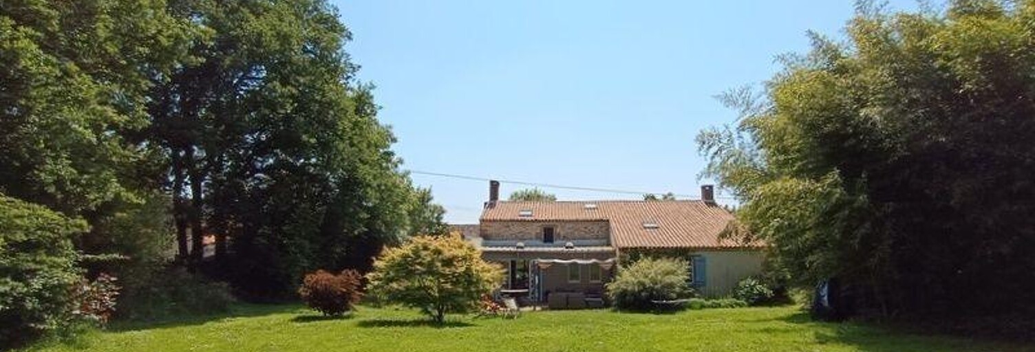 Maison 6 Pièces 219 m² à vendre à Aubigny-Les Clouzeaux (85430)