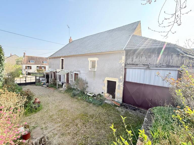 Longère de plain-pied avec grange et dépendances  Saint-Laurent-l'Abbaye — photo 1