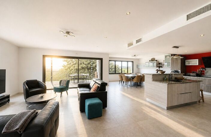 Villa familiale avec vue panoramique sur le golf de Juvignac — photo 2
