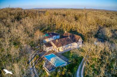 Maison 12 pièces 319818 €