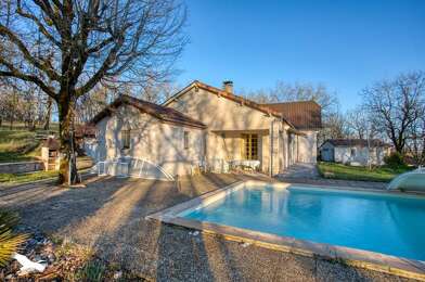 Maison 12 pièces 319818 €