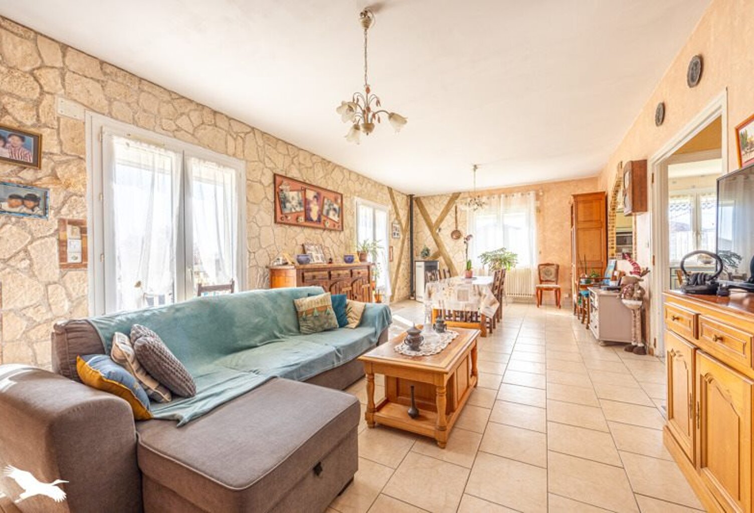 Vente maison 5 pièces 167 m² Surgères (17700) — photo 1