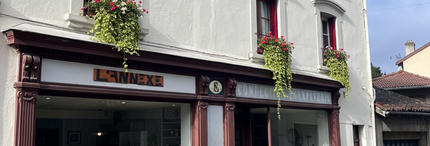 Immeuble  145 m² à vendre à Noirétable (42440)