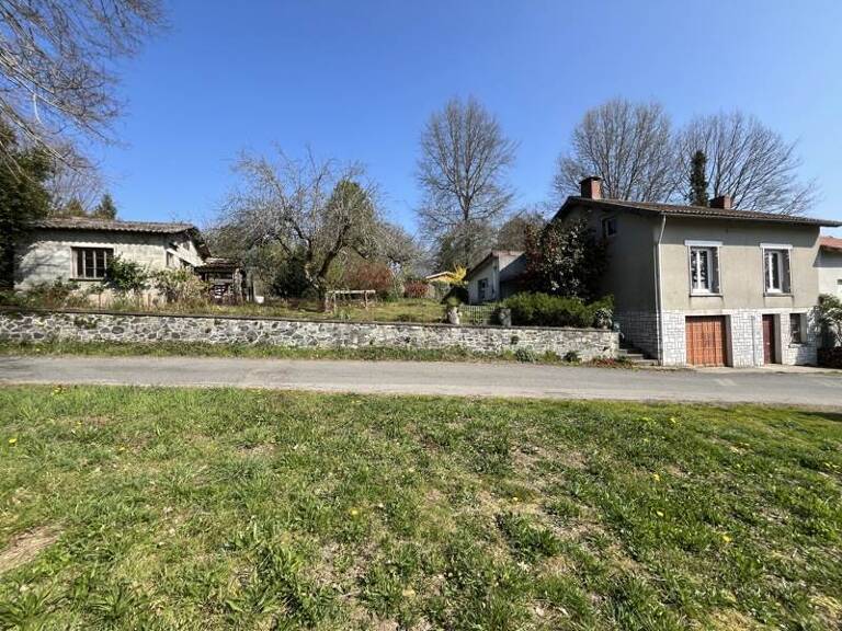 Maison de bourg de 3 pièces principales — photo 1