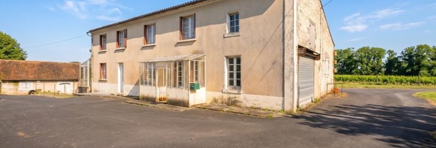Maison 10 Pièces 181 m² à vendre à Barbezieux-Saint-Hilaire (16300)