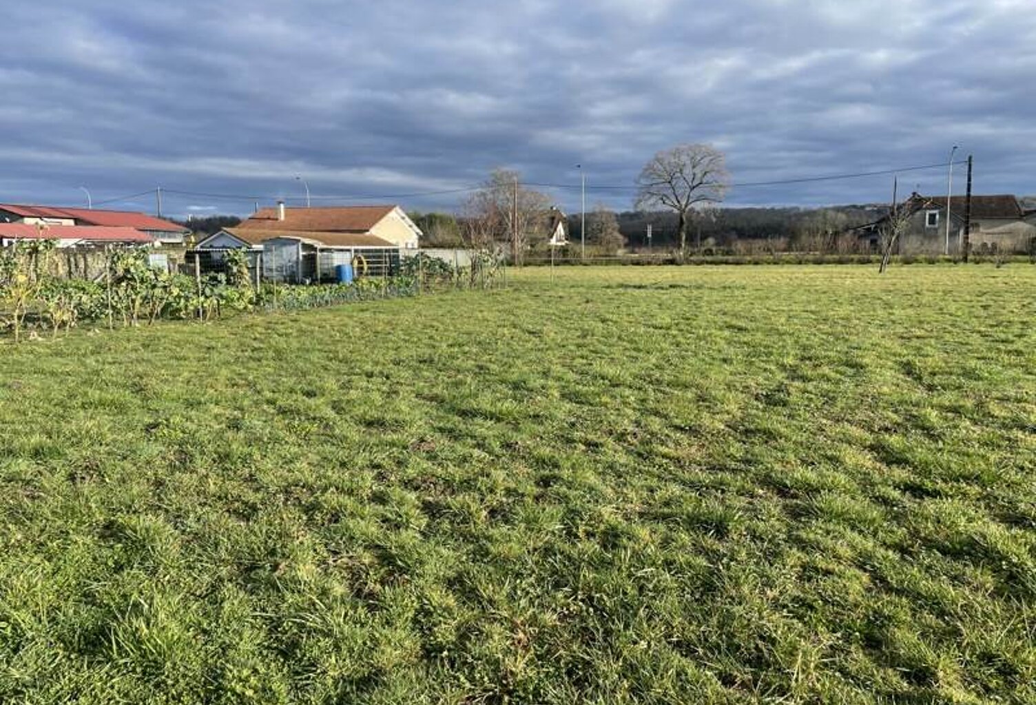 Terrain à bâtir de 0 pièces principales — photo 1