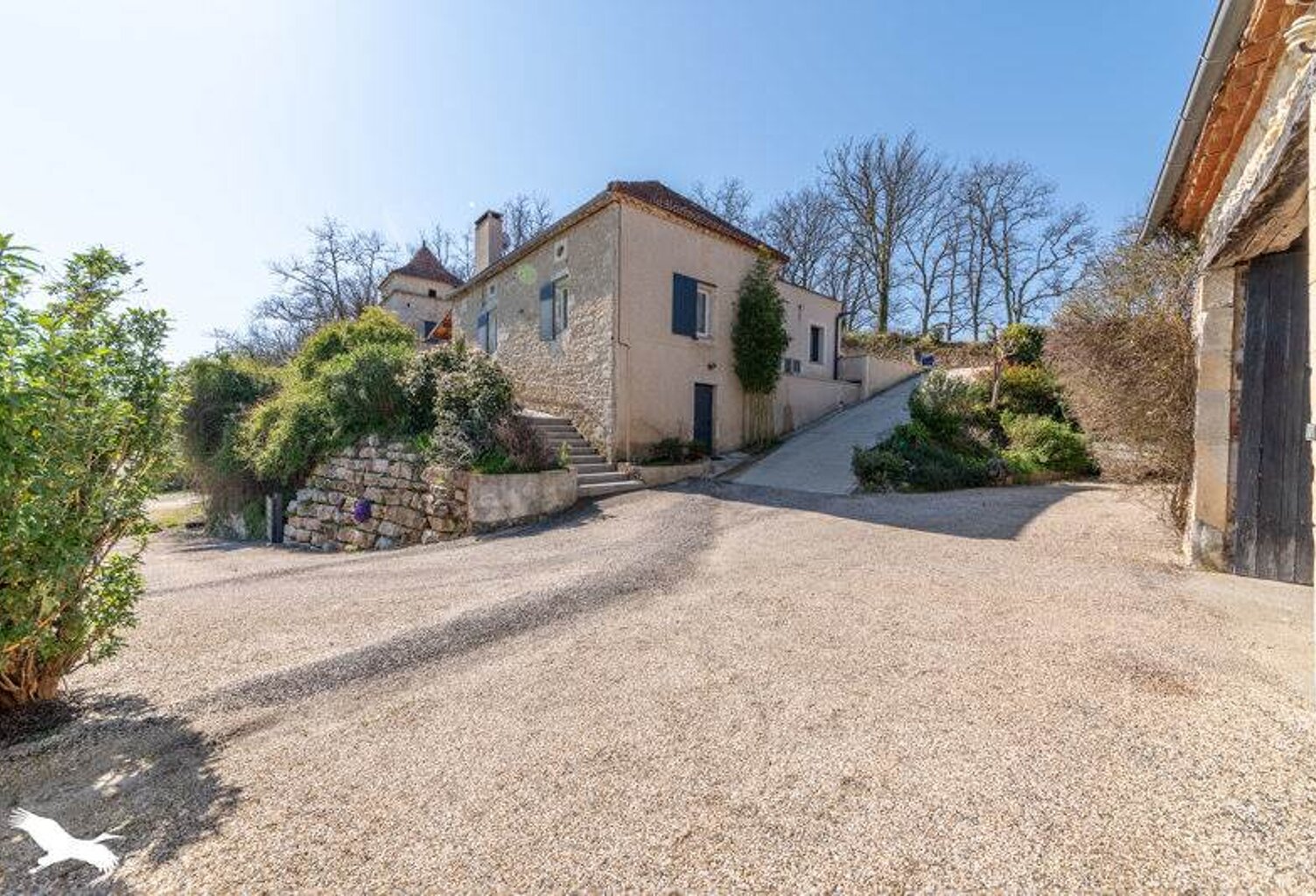 Ferme (tte) de 5 pièces principales — photo 1