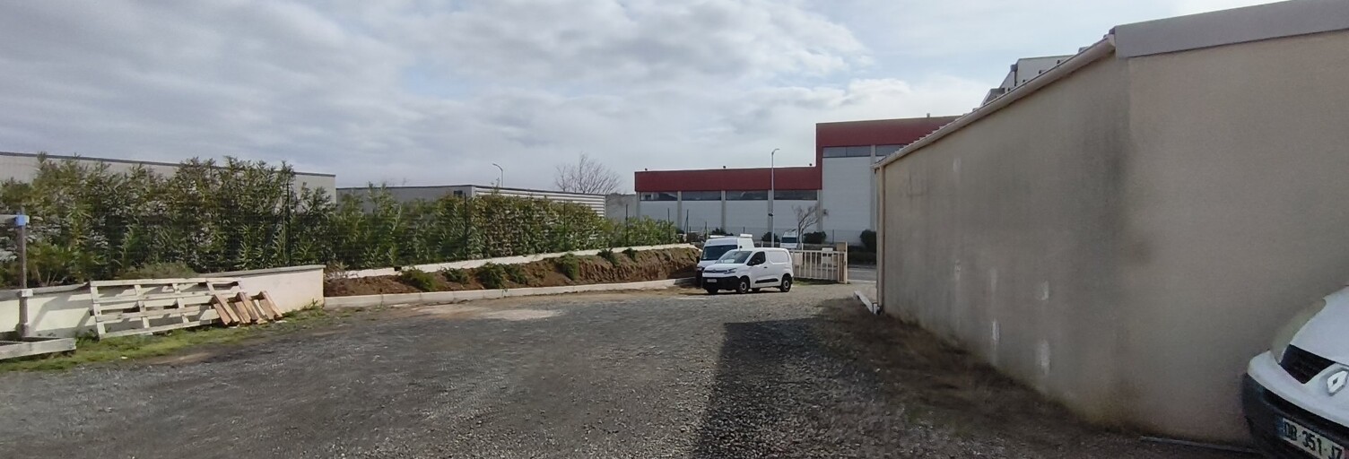 Commerce 2 Pièces 243 m² à louer à Montblanc (34290)