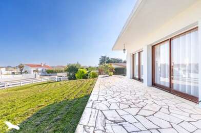 Maison 4 pièces 749900 €