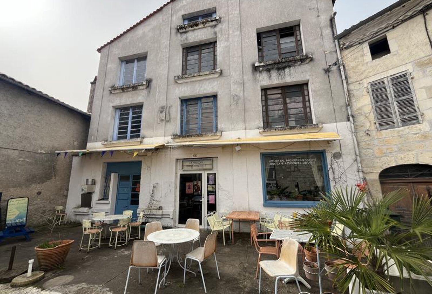 Maison de bourg de 8 pièces principales — photo 1