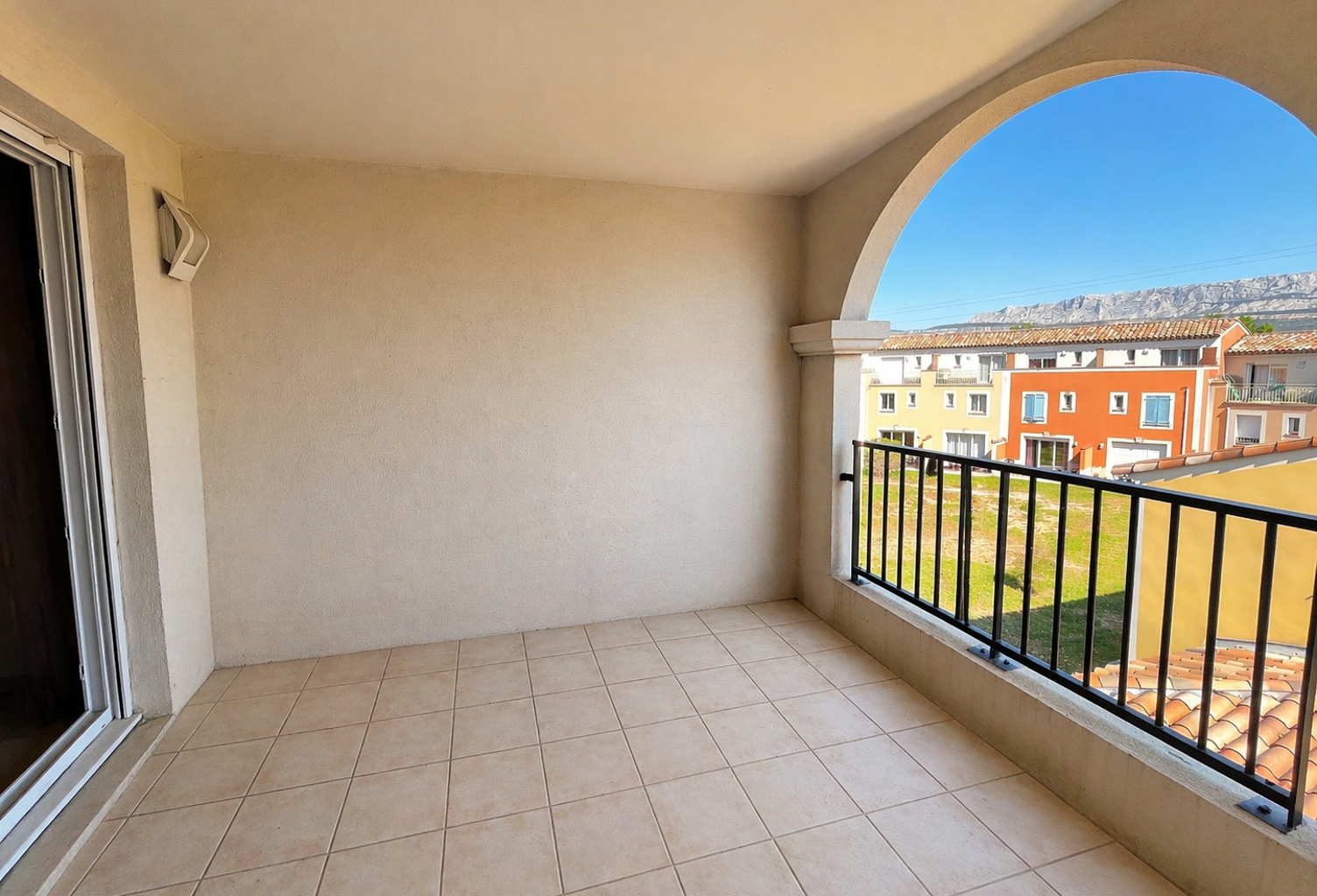 investissement LMNP T2 de 34 m2 proche Aix-En -Provence — photo 1