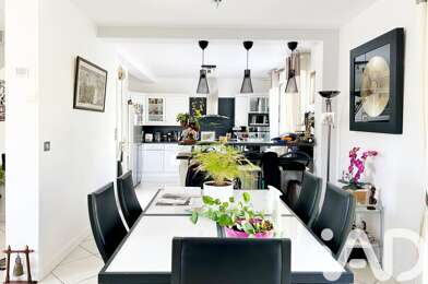 Maison 5 pièces 674000 €