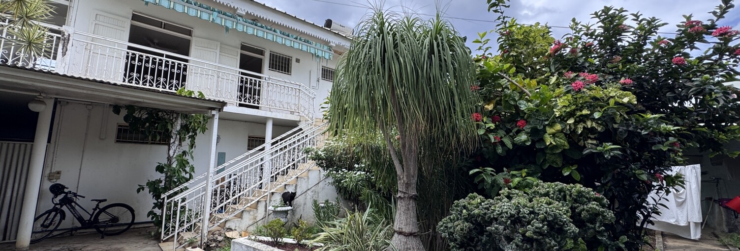 Immeuble  240 m² à vendre à Saint-Paul (97460)