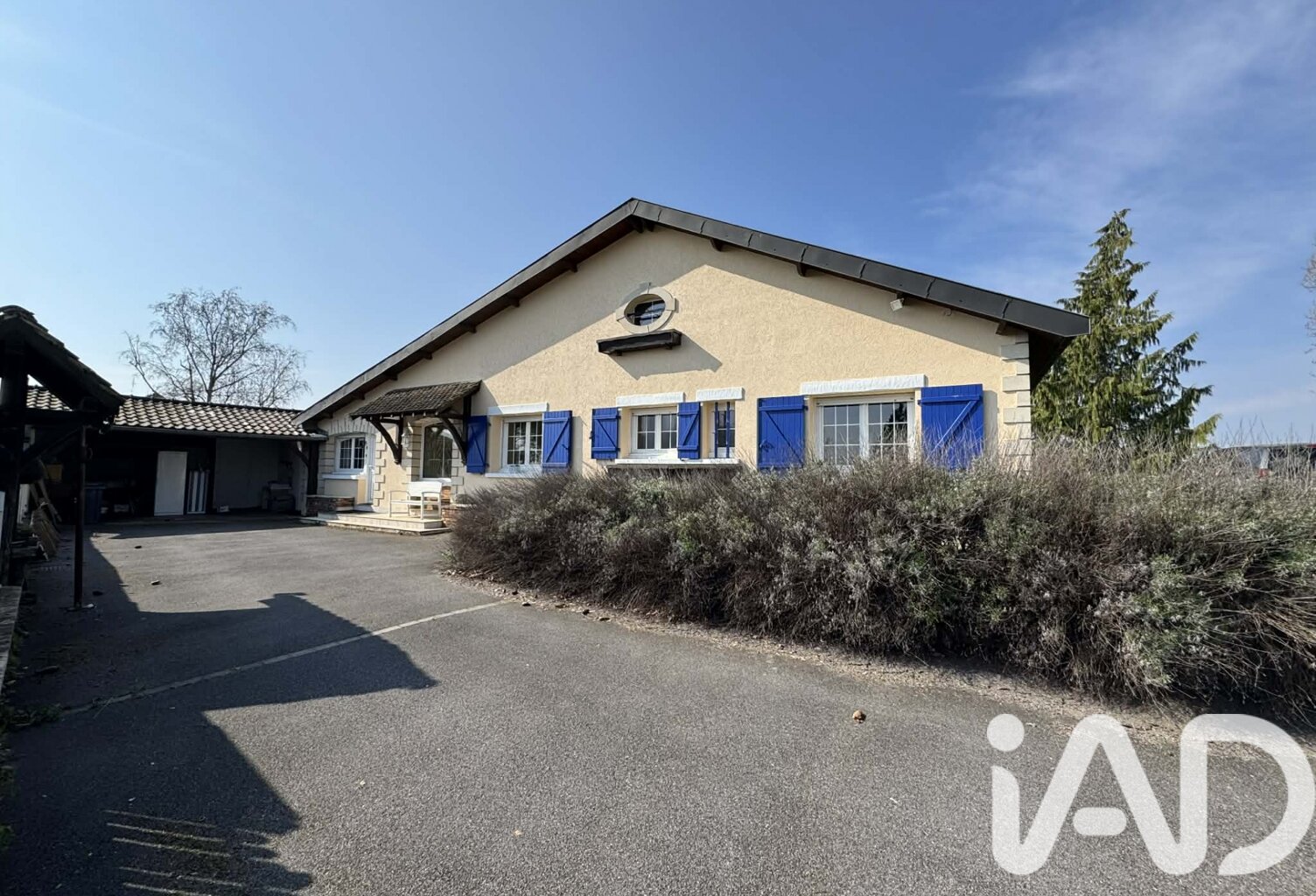 Vente Maison/villa 8 pièces — photo 1