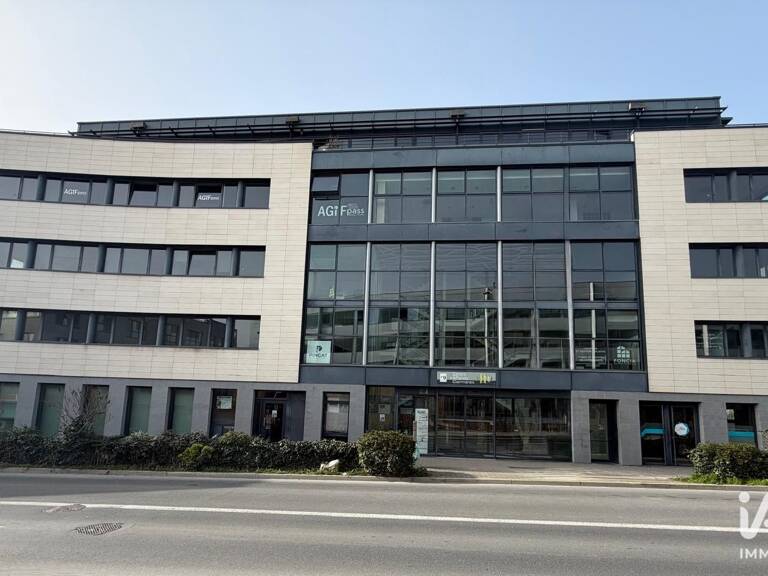 Vente Boutique/Local commercial 222 m&sup2; — photo 1