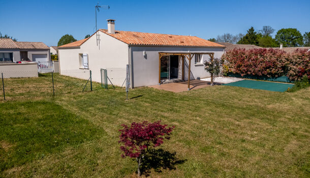 Villa / Maison 4 pièces  à vendre Pons 17800