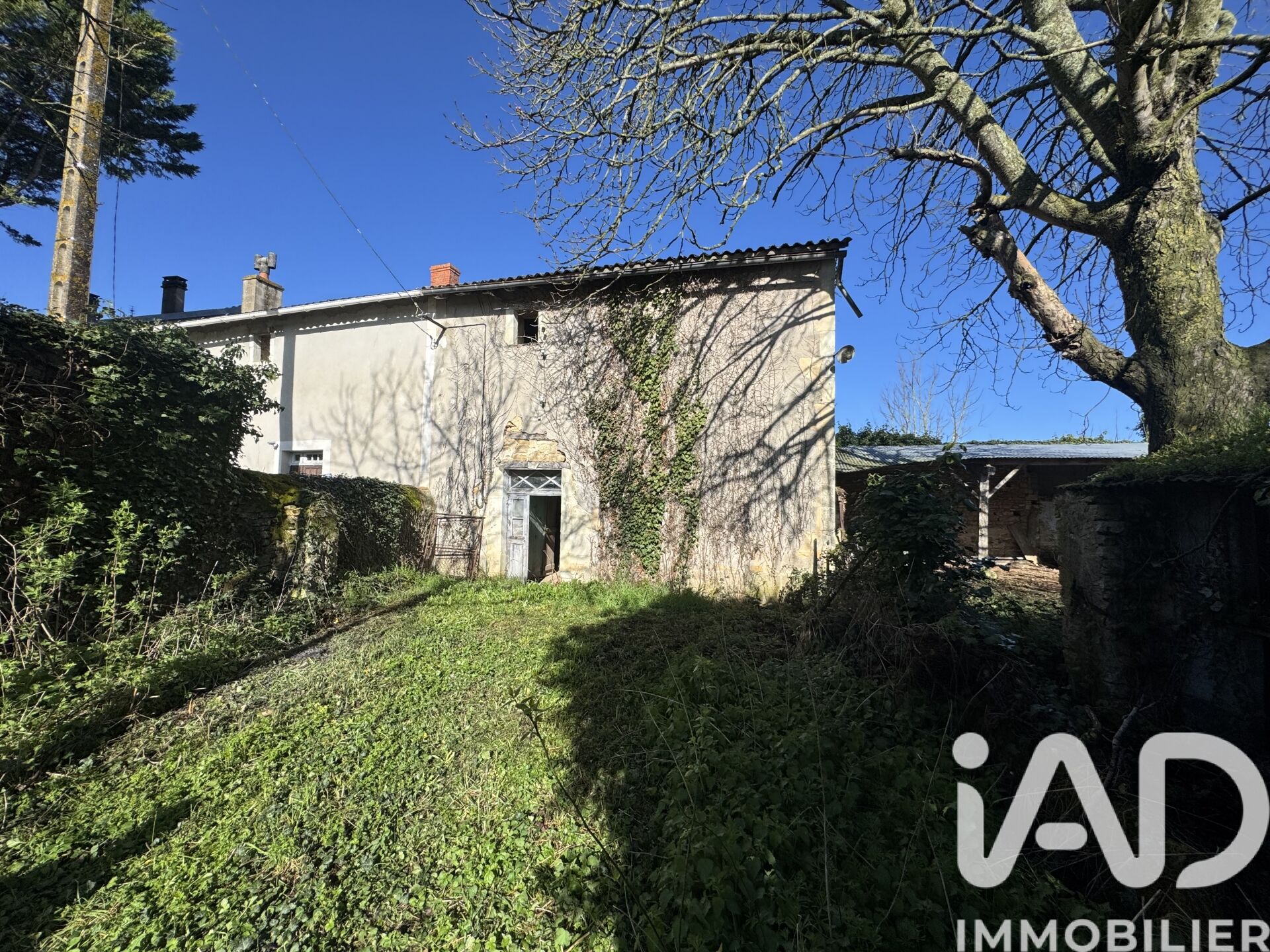 St-Jean-De-Sauves - 59m² - 2p. - 1ch.