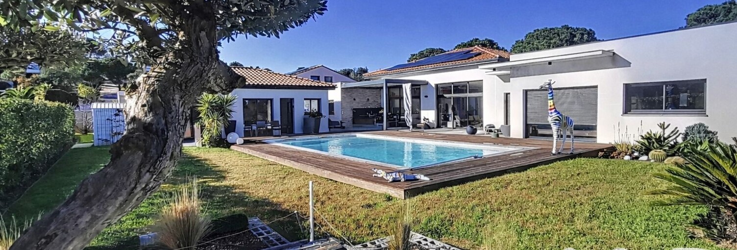 Maison 11 Pièces 265 m² à vendre à Laroque-des-Albères (66740)