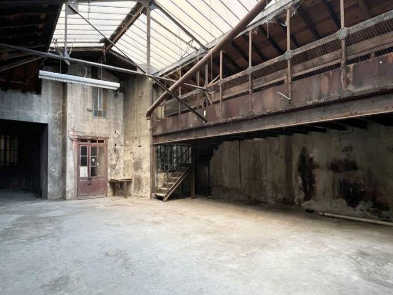 Vente Local d'activités 161 m&sup2; — photo 1