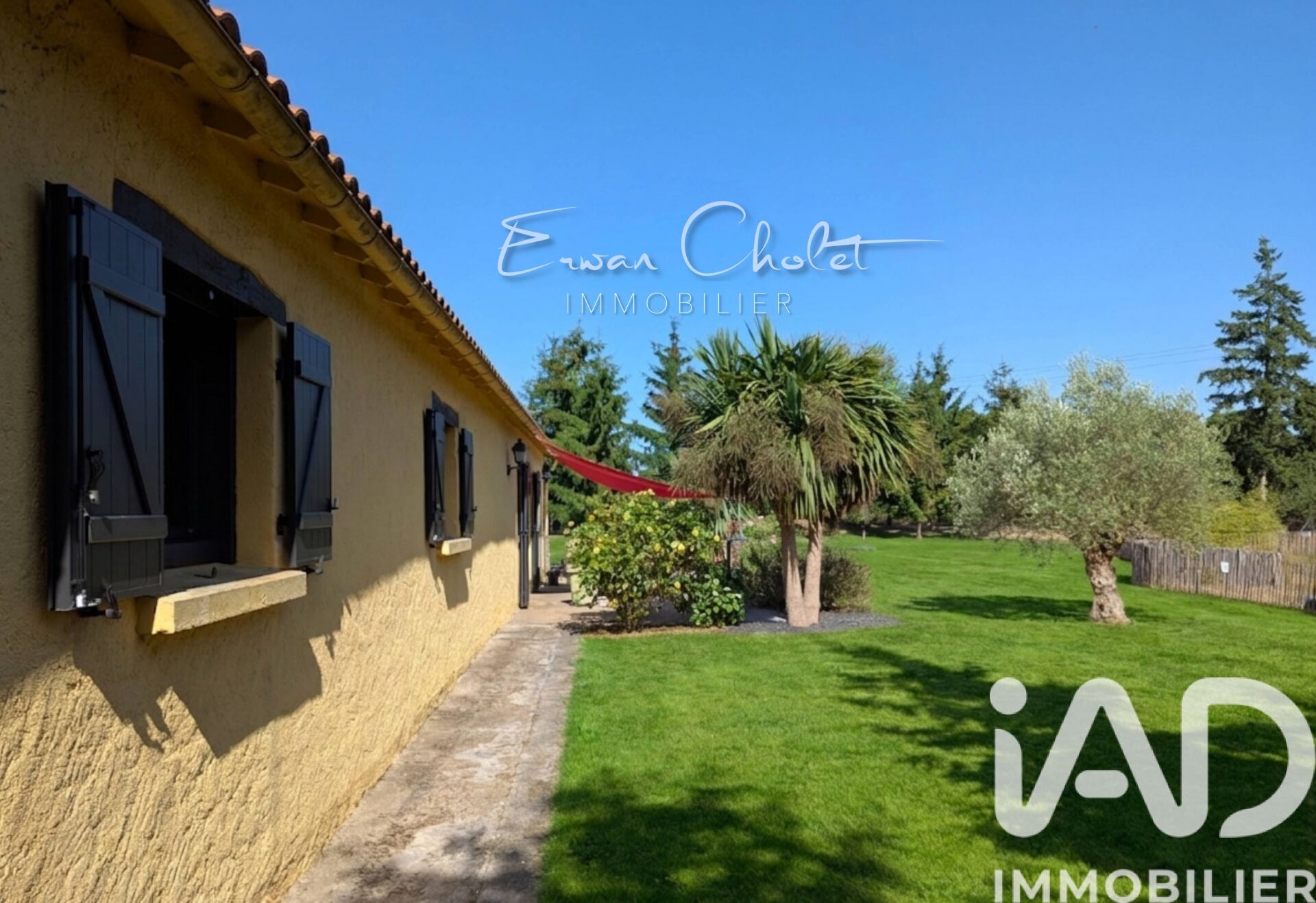 St-Etienne-De-Montluc - 199m² - 5p. - 4ch.