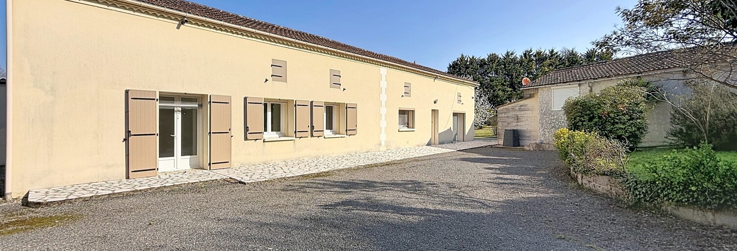 Maison 12 Pièces 242 m² à vendre à Sousmoulins (17130)