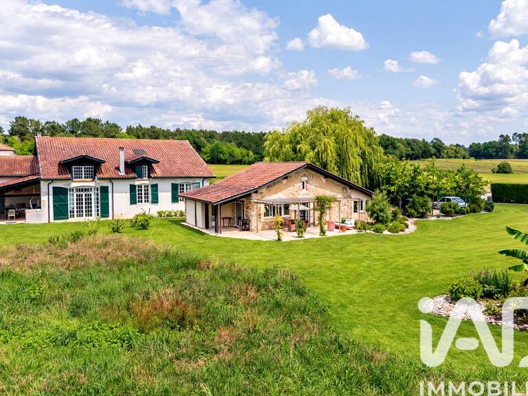 Vente Maison de campagne 11 pièces — photo 1