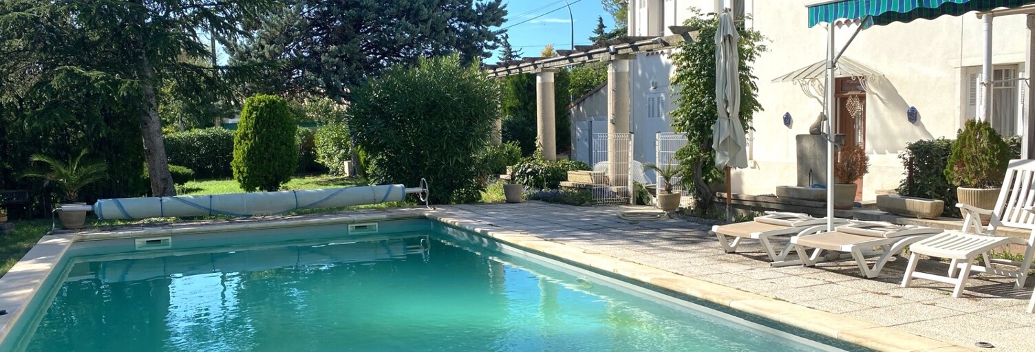 Maison 8 Pièces 212 m² à vendre à Carpentras (84200)